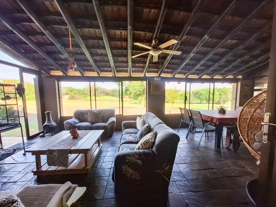 6 Bedroom Property for Sale in Magalies Golf Estate North West